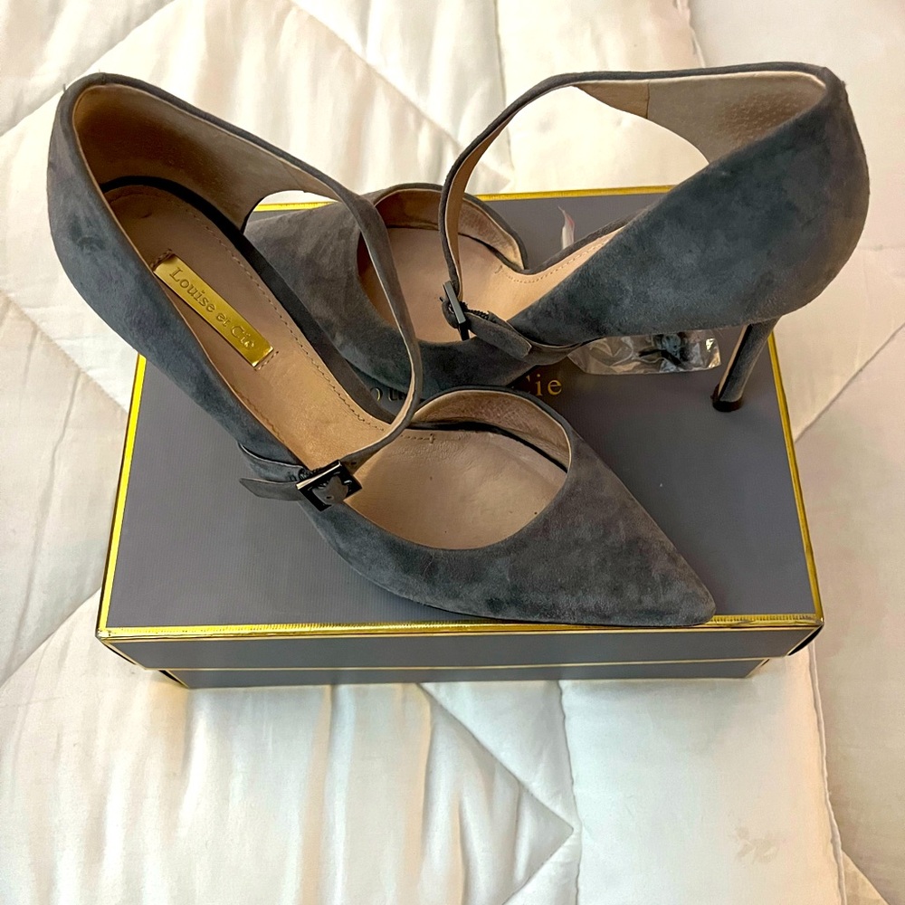 Louise et Cie Lo-Inulya Storm Grey Suede D’Orsay Pumps